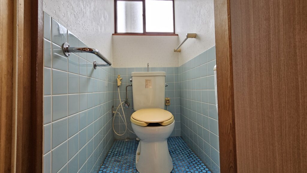 1990s wood house in Tango, Kyotango, farmland, approval needed
