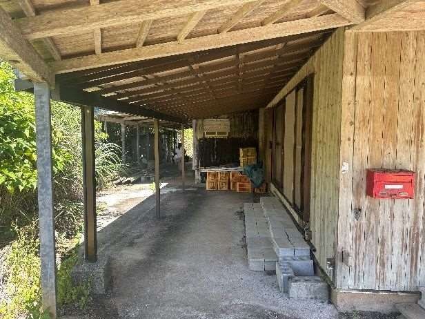 1970s wood house in Tamina, China