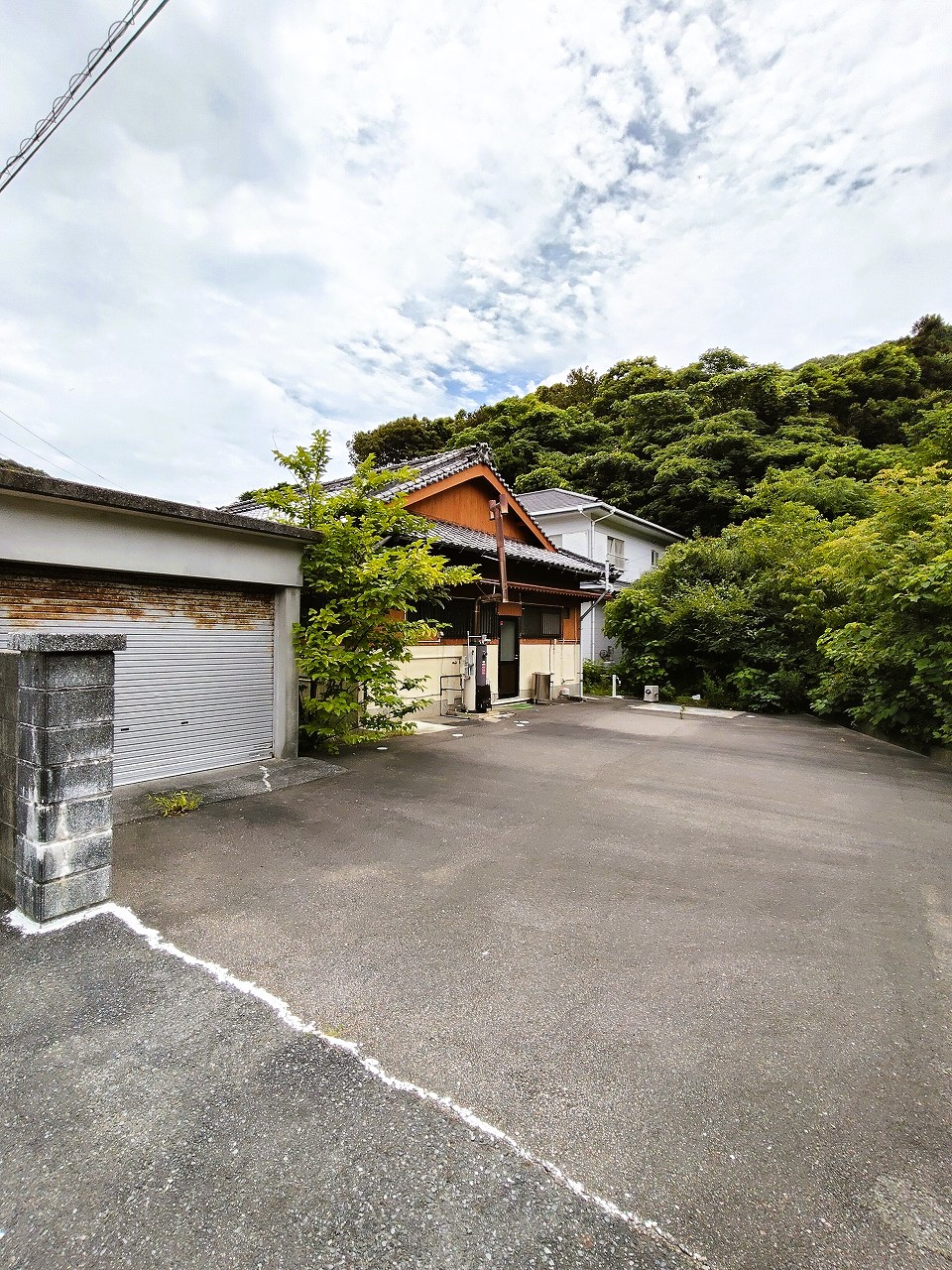 1990s wood house in Ehime