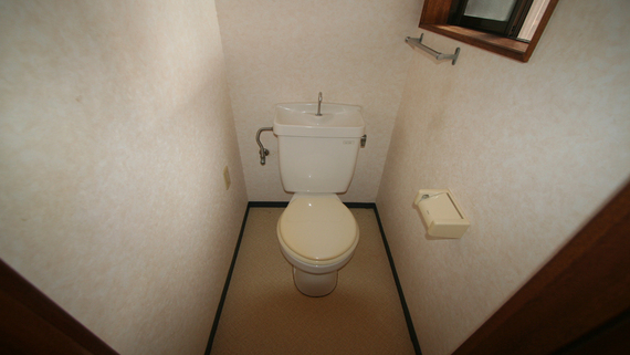 1990s wood house, 8-min walk to station, Wakayama