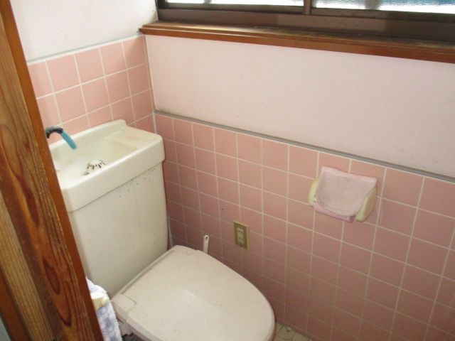 1960s wood house, 6-min walk to station, Tochigi