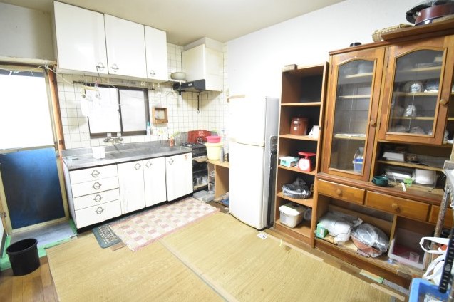 1990s wood house in Hamada, Kanoya, farmland, approval needed