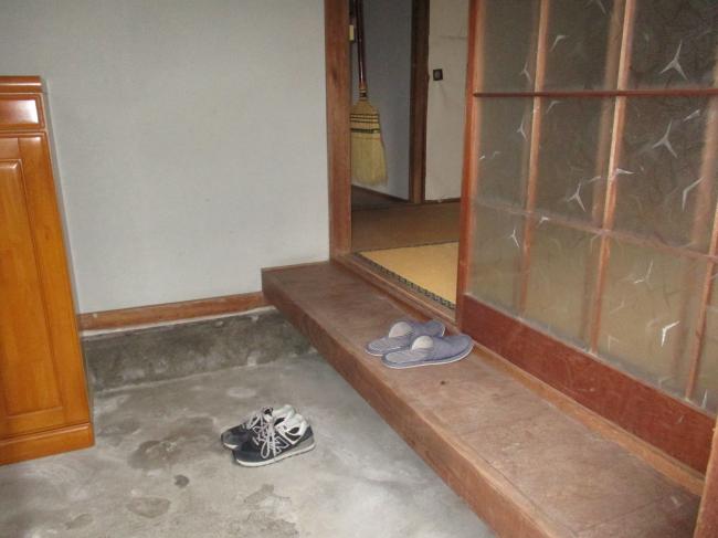 1960s wood house, 15-min walk to station, Okayama
