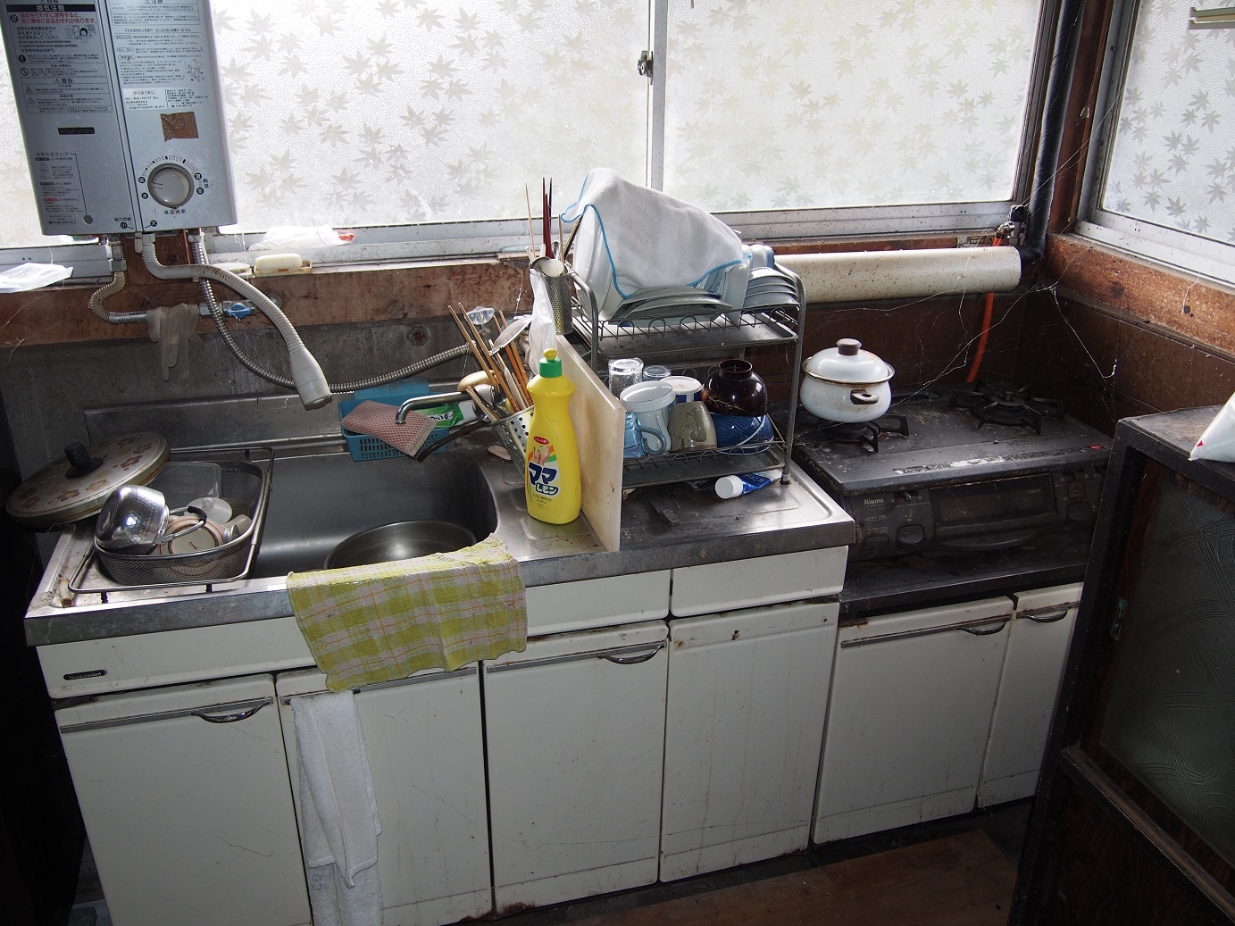 1960s wood house on a large plot in Tochigi