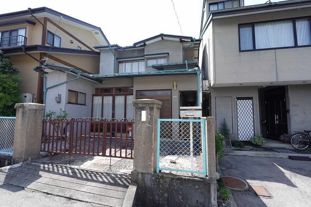 1960s wood house, 11-min walk to station, Nagano