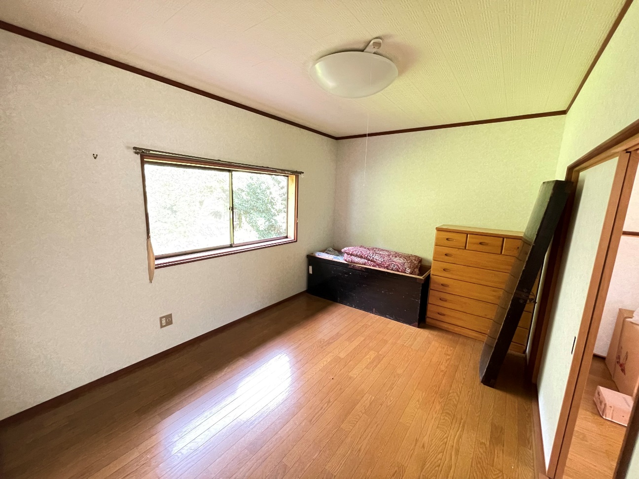 1990s wood house with outbuildings in Tottori