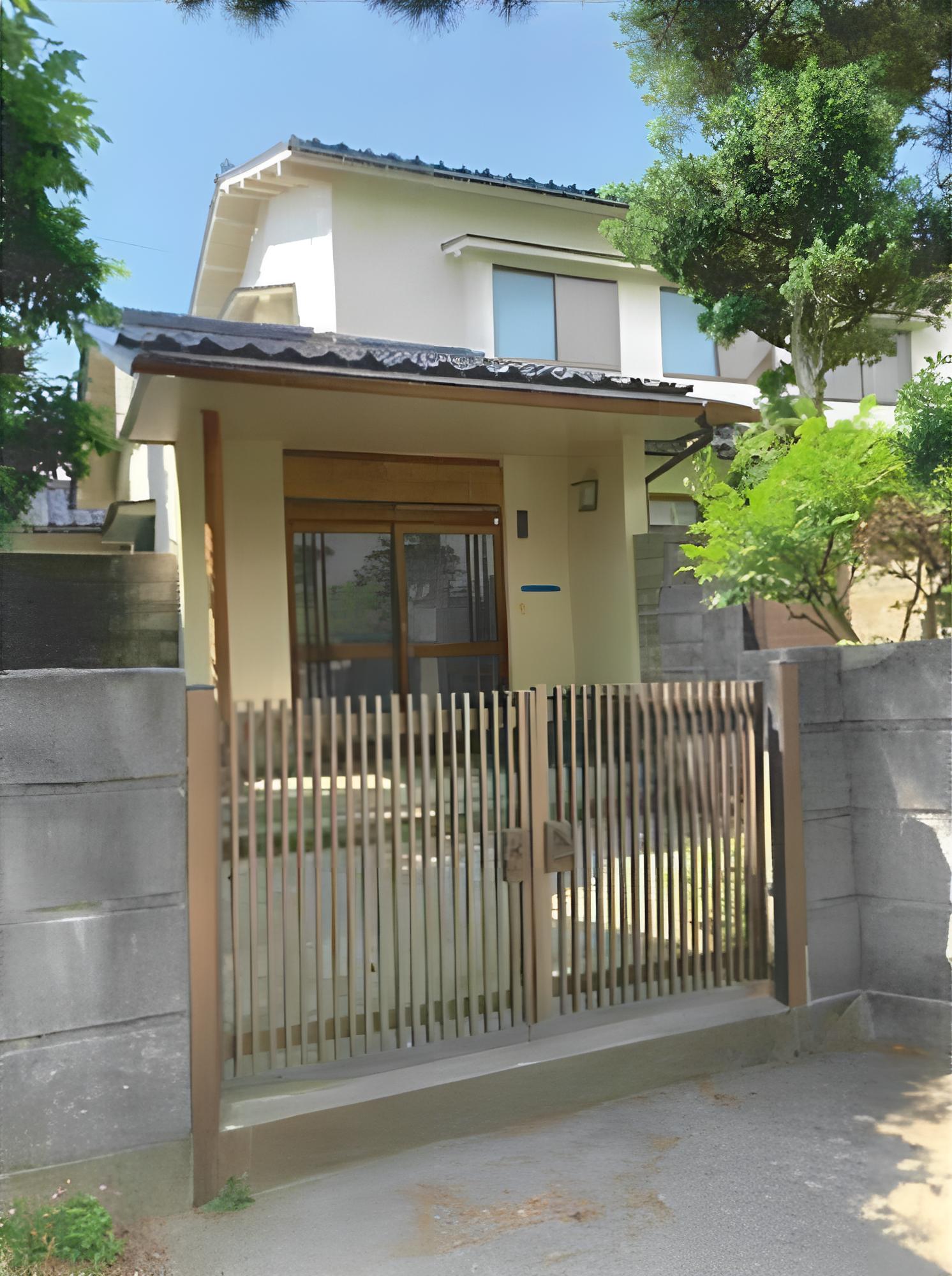 Large single-family house in Kikukawa 1-chome, Kanazawa City