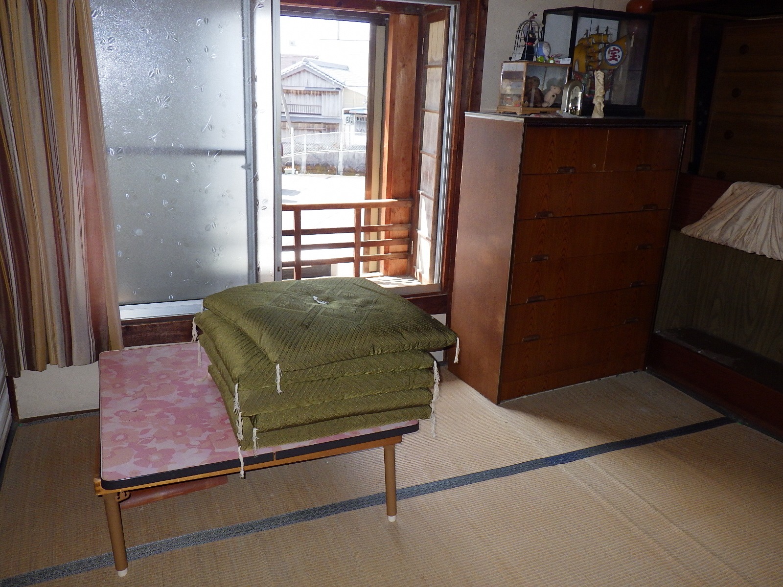 1960s wood house in Kochi