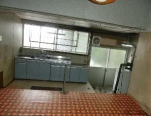 Wood house on a large plot in Niigata