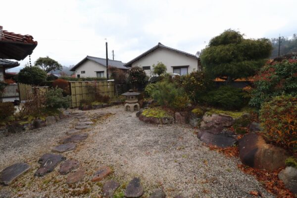1990s wood house in Shimane