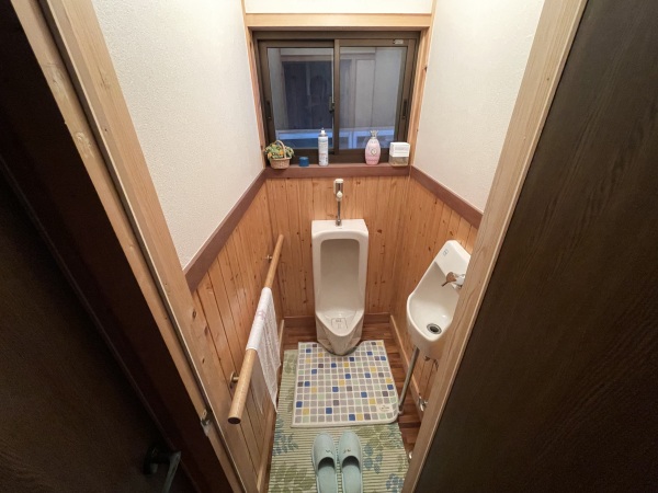 1930s wood house on a large plot in Tottori