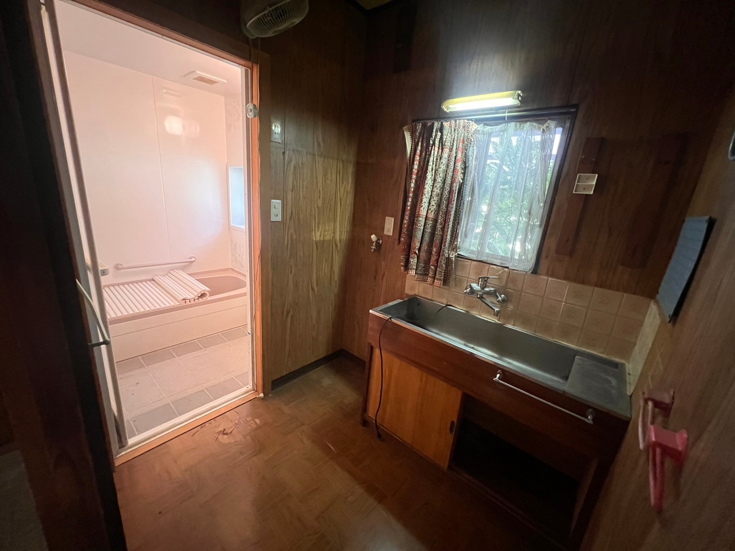 1960s wood house, 8-min walk to station, Nagano