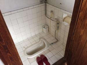 1970s wood house, 17-min walk to station, Shimane
