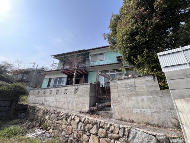 1970s wood house in Ehime