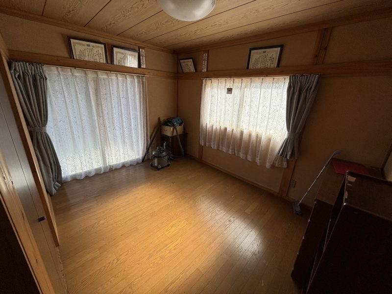 2000s wood house on a large plot in Iwate
