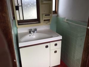 1970s wood house, 17-min walk to station, Shimane