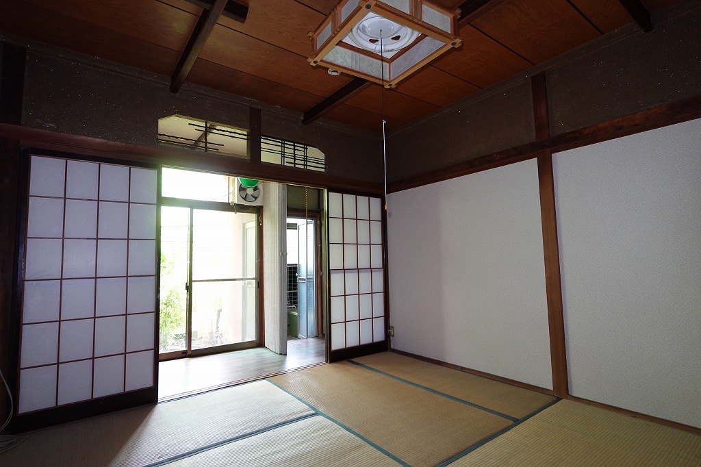 1960s wood house, 4-min walk to station, Nagano