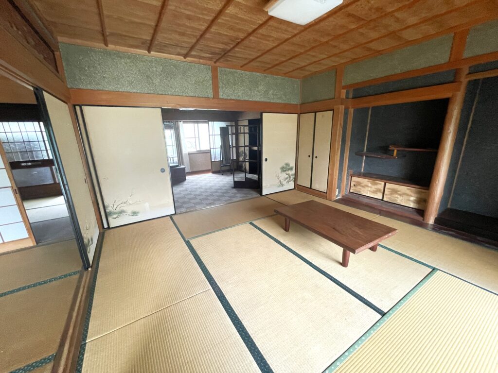 1970s wood house in Nara