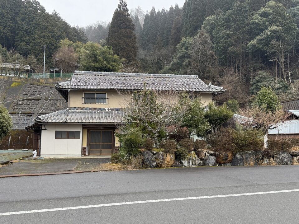 Wood house with storehouses in Ayabe, Kyoto