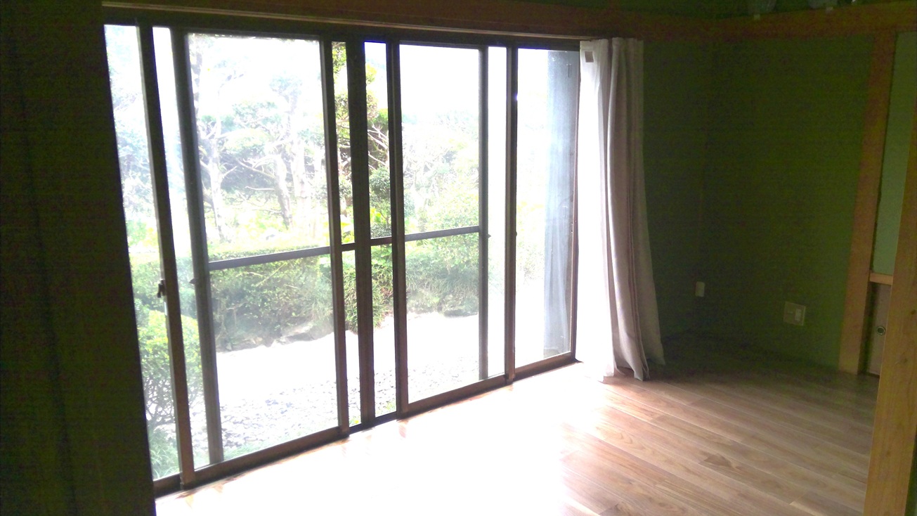 1980s wood house in Uchinoura, Kimotsuki