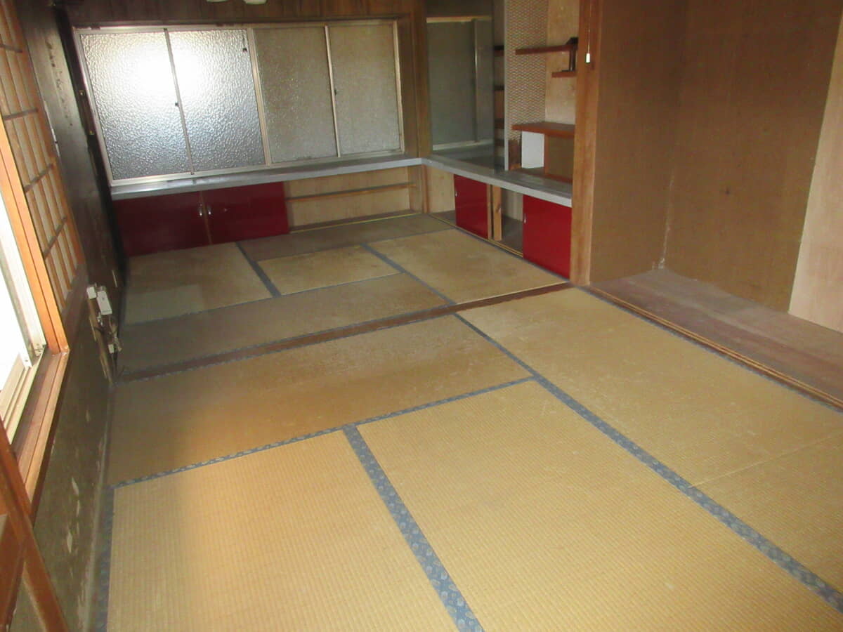 1960s wood house, 11-min walk to station, Hiroshima
