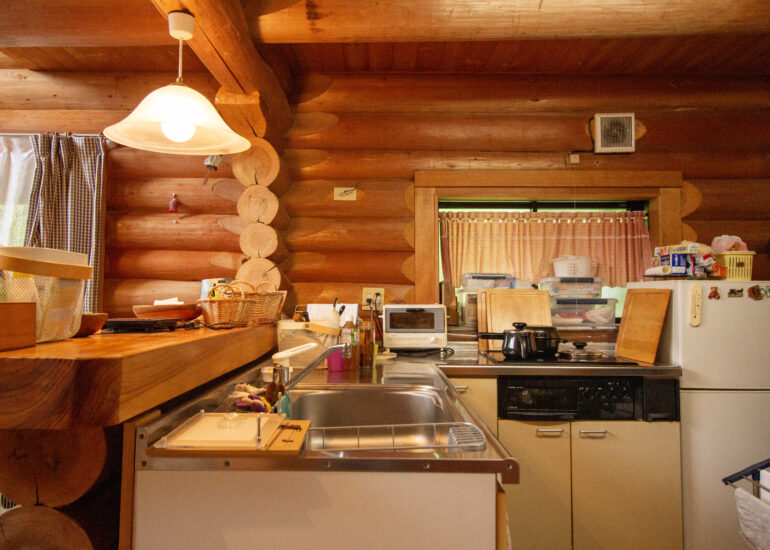 2000s wood house in Matsusaka Kahada
