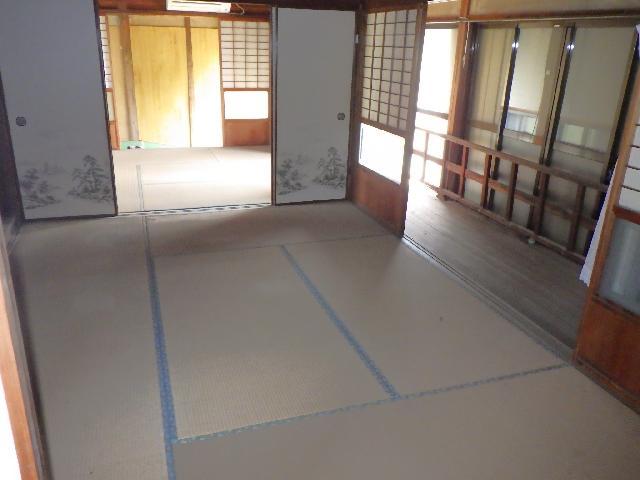 1940s wood house, 10-min walk to station, Nagasaki