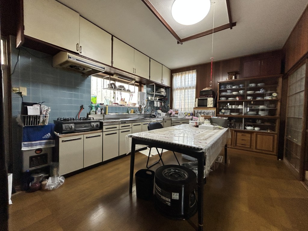 1970s wood house in Ehime