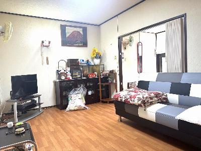 1970s steel-frame house, 15-min walk to station, Hyogo