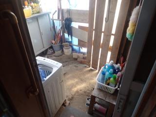 1950s wood house, 16-min walk to station, Oita