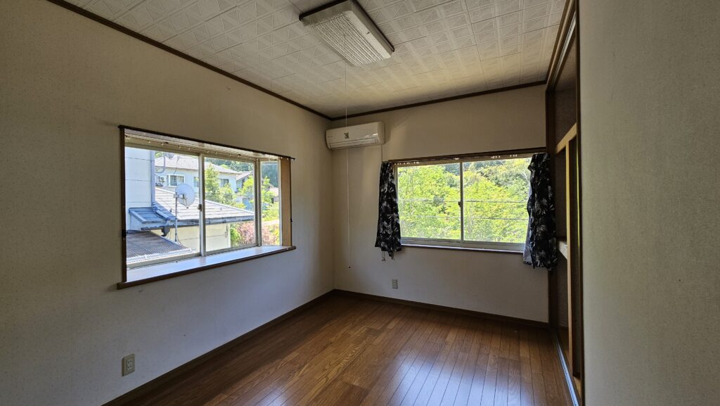 1990s wood house in Amino, Kyotango