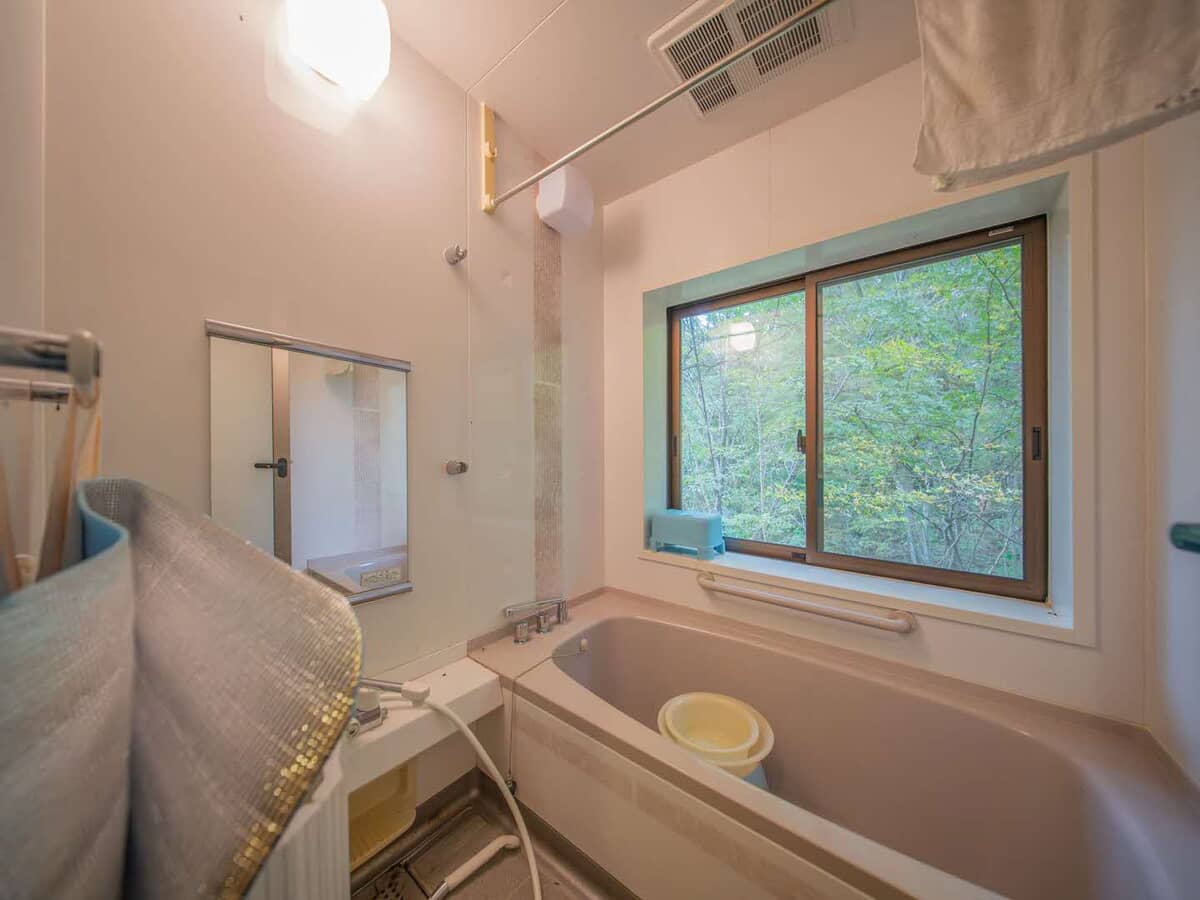 2000s wood house on a large plot in Hiroshima