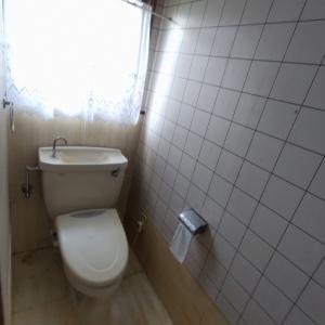 1980s wood house on a large plot in Niigata