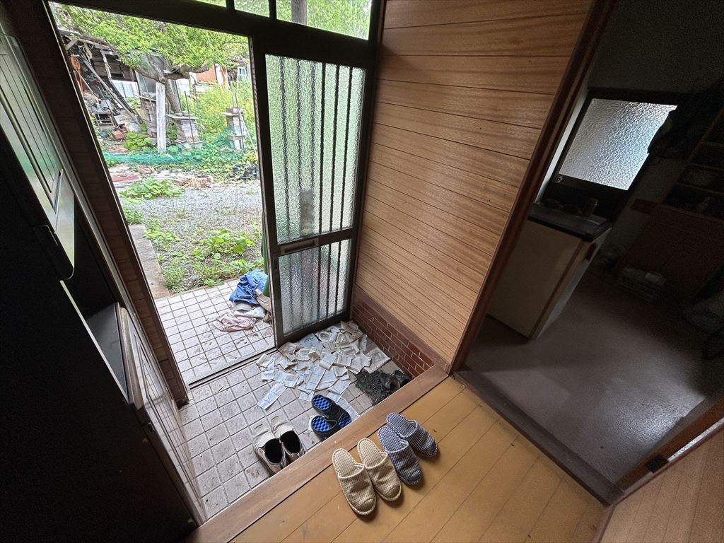 1970s wood house in Mie