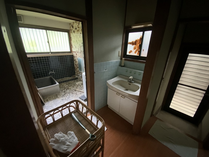 1970s wood house, 8-min walk to station, Yamaguchi