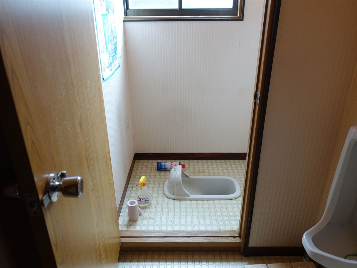 1980s wood house in Akita