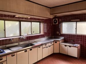 1920s wood house on a large plot in Fukui