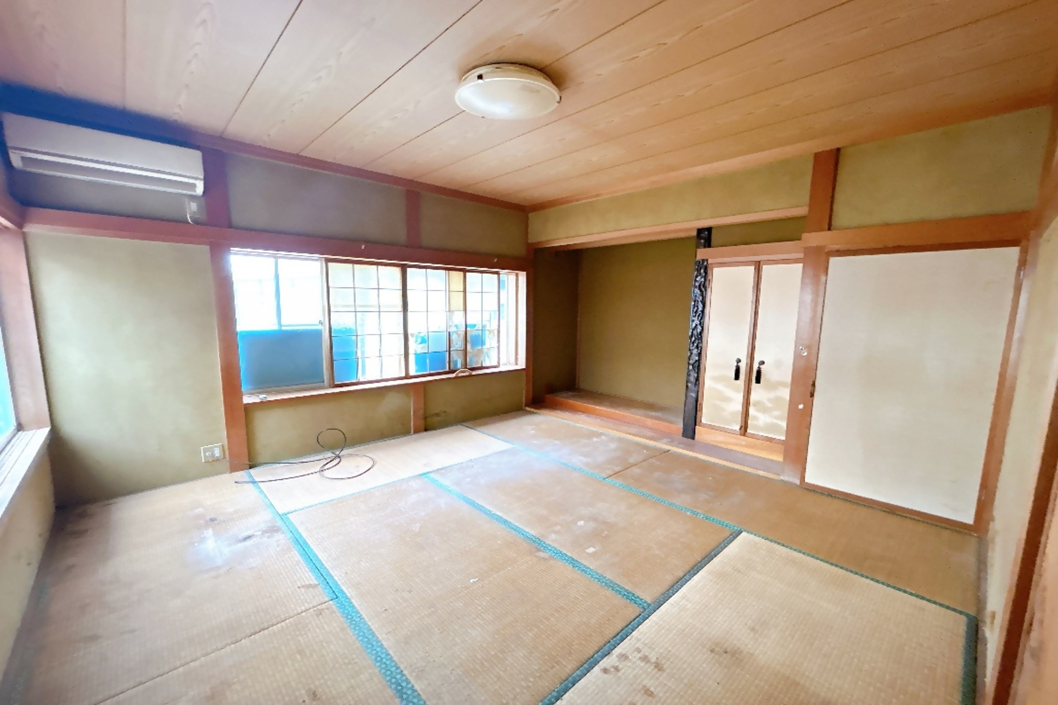 1990s wood house, 16-min walk to station, Fukui