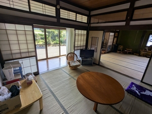 1980s wood house on a large plot in Yamagata