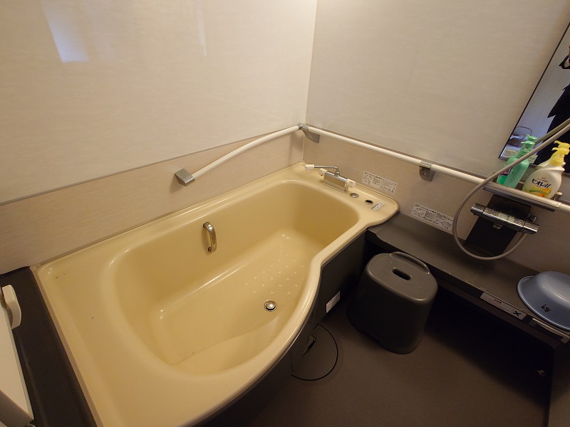 1950s wood house, 7-min walk to station, Tottori