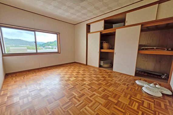 1980s wood house, 8-min walk to station, Wakayama
