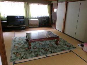 Gero Akiya Bank [Hagihara 054]: 8M yen, Move-in Ready, Near Station, Along National Road - Perfect for Relocation