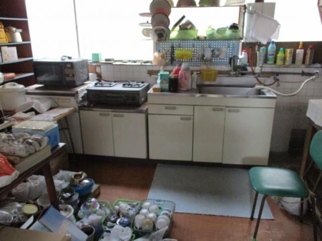 1960s wood house, 15-min walk to station, Okayama