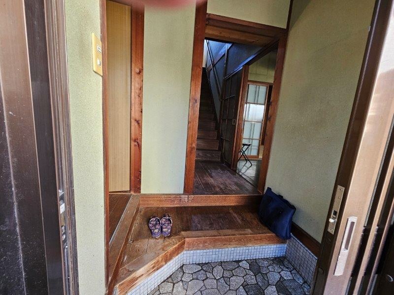 1960s wood house in Kochi