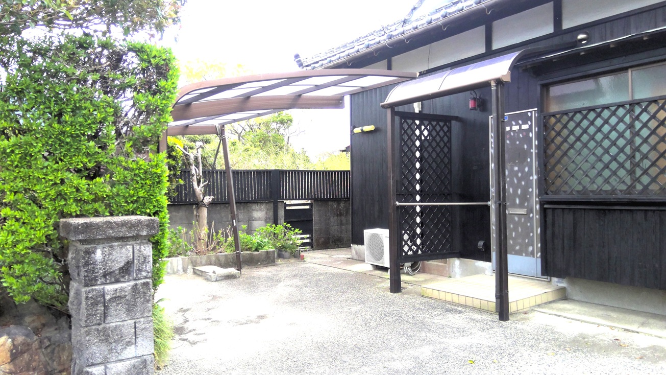 1980s wood house in Uchinoura, Kimotsuki