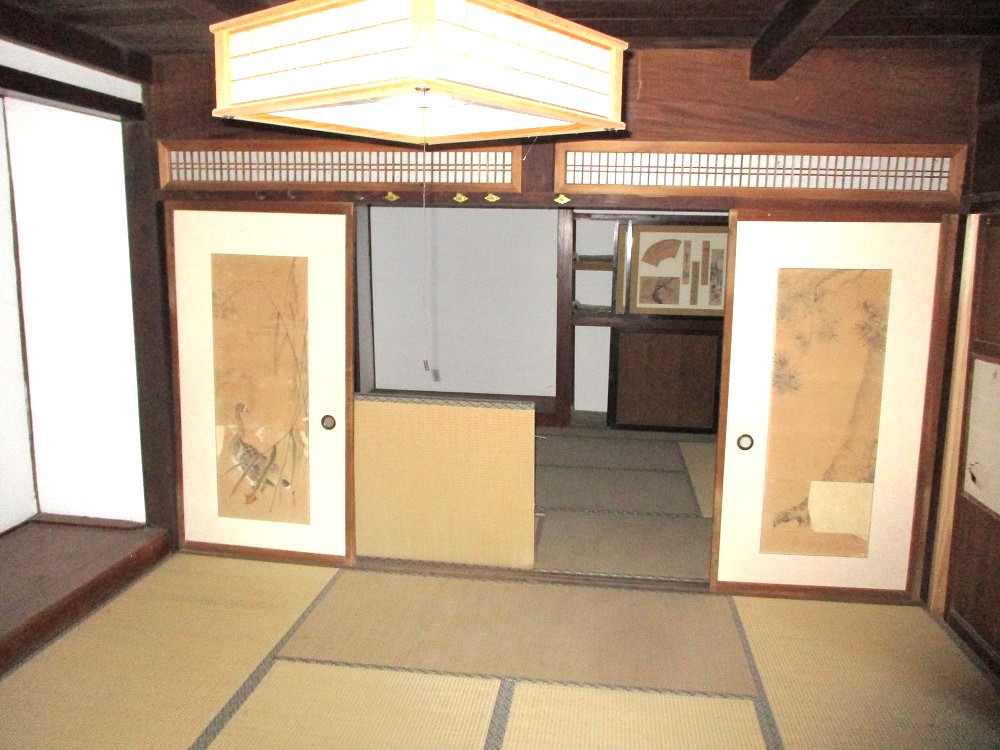 Wood house on a large plot in Gunma