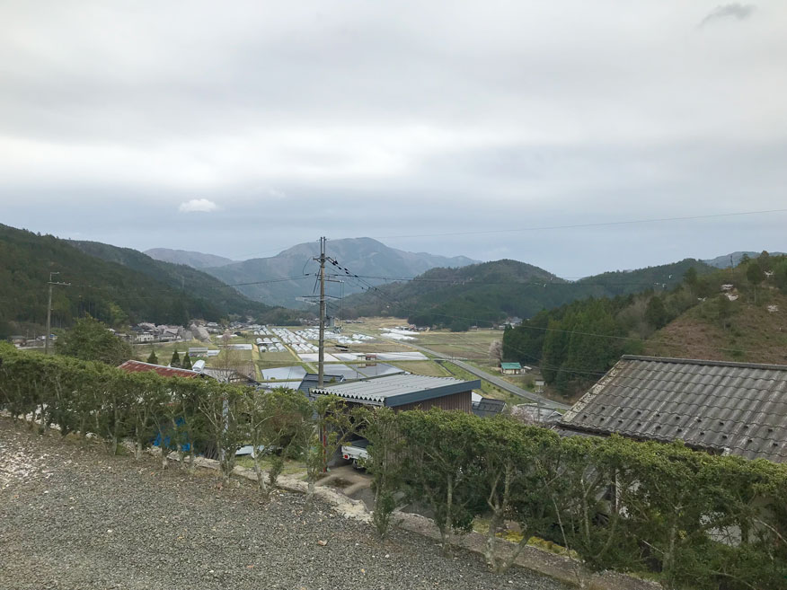 Wood house with outbuildings in Yagi, Nantan