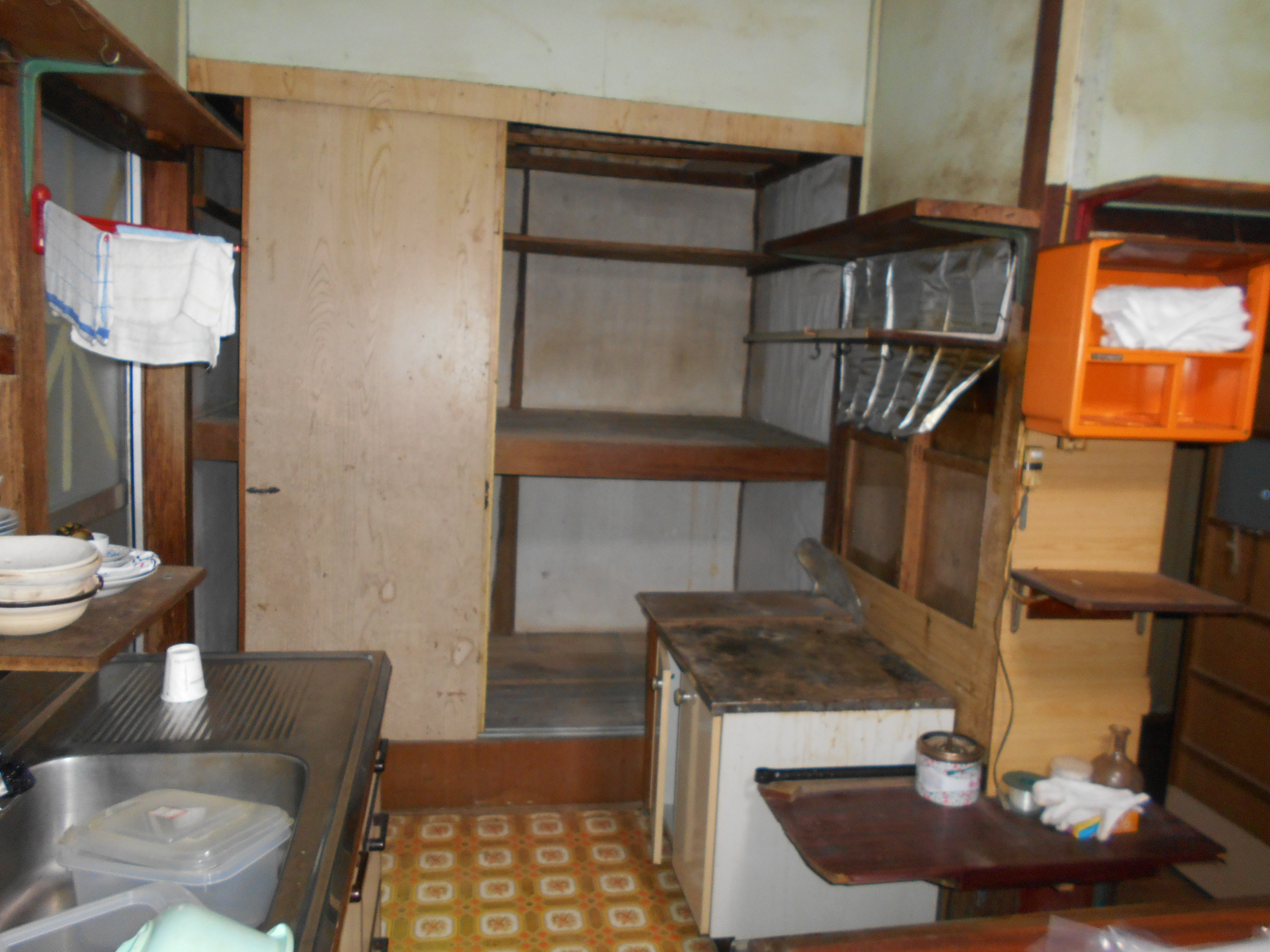 1970s wood house in Kochi