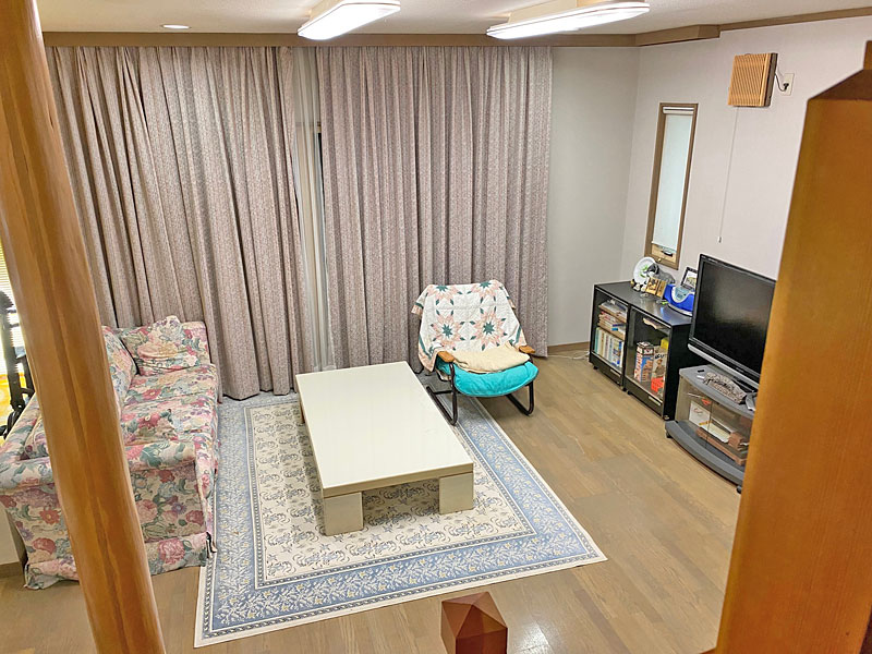 1990s wood house on a large plot in Nagano