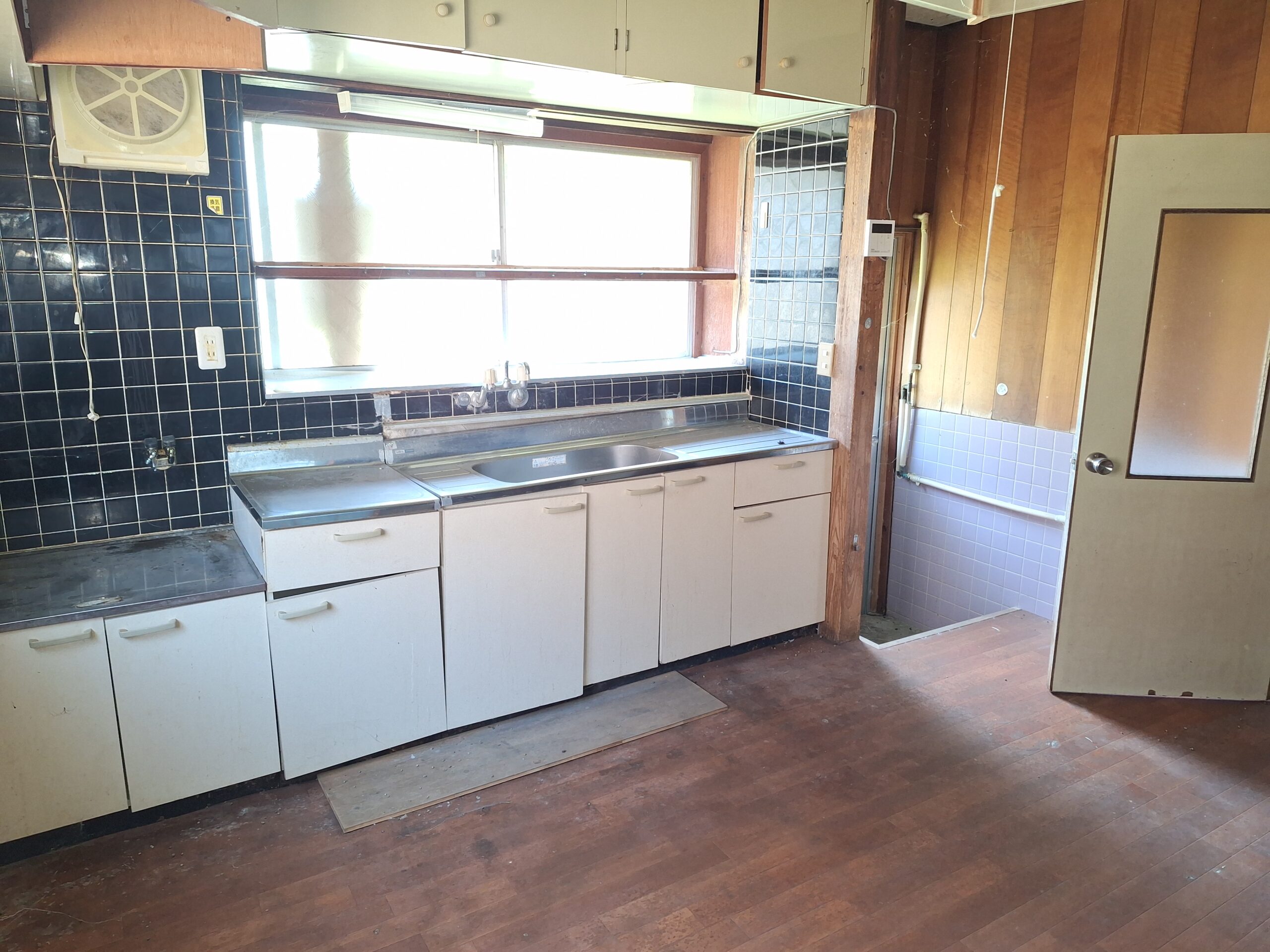 1970s wood house, 3-min walk to station, Yamaguchi